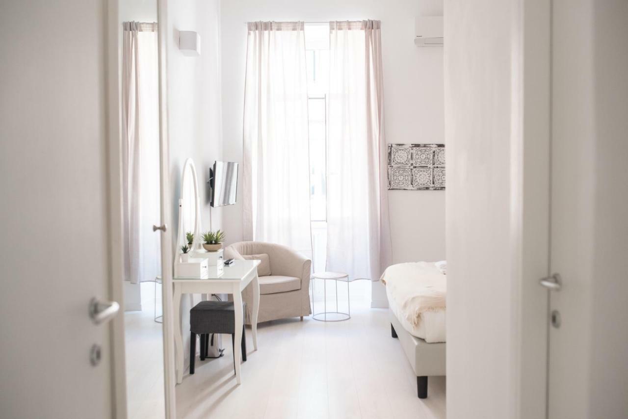 White Fanti Apartment Rom Exteriör bild
