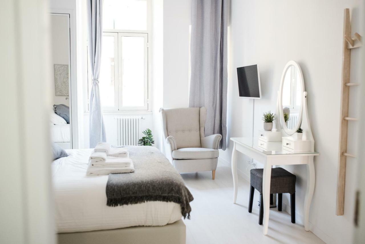 White Fanti Apartment Rom Exteriör bild